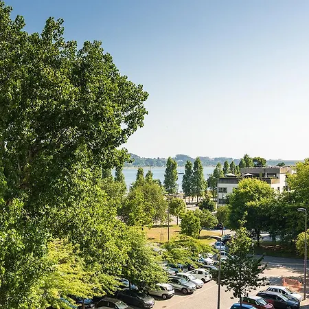 Apartament River View *